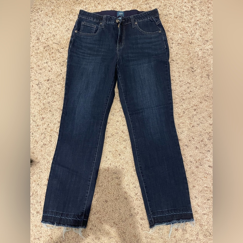 JAG Jeans Carter Girlfriend Jean - Picture 2 of 3